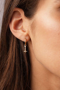 MY-Nomads minimalistische oorringen met ster en strass