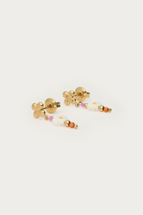 MY - Botanical stud met witte bloem en kralen