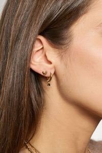 MY- Minimalistische oorringen met zwarte strass steen