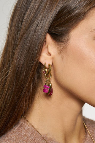 MY- Minimalistische oorringen met rode strass steen