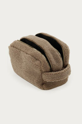 Taupe teddy toilettas